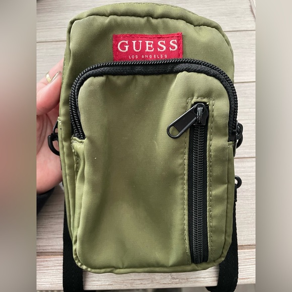 Guess vintage crossbody bag with black strap - Picture 4 of 4